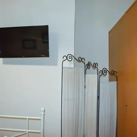 Petros House Apartment *