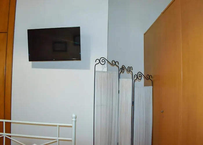 Petros House Apartman *