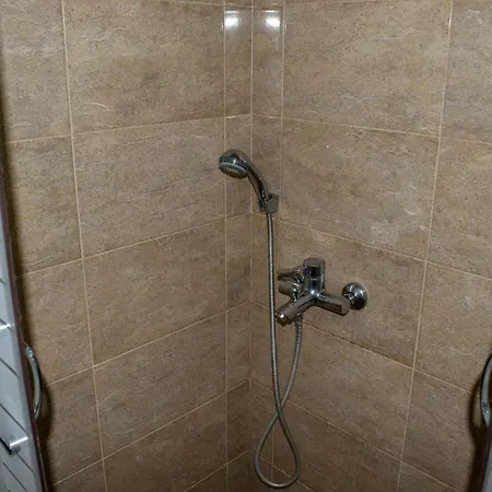 Petros House 아파트