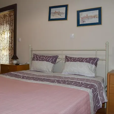 Apartment Petros House
