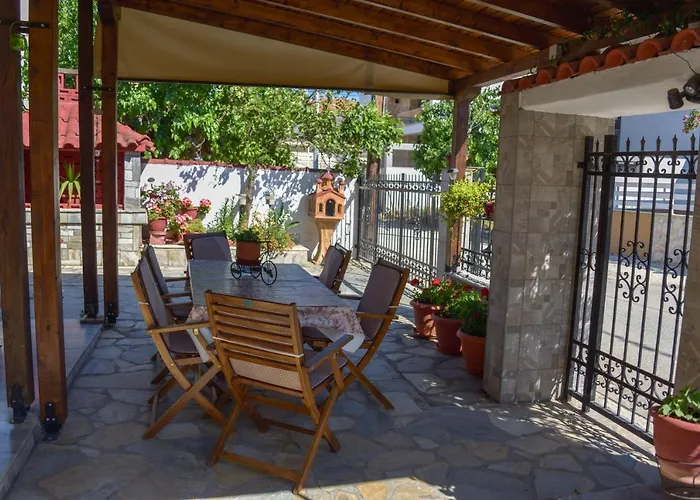 Petros House Apartment